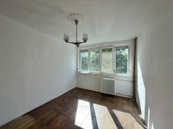 Apartament 2 camere, etaj 2, decomandat - zona Sagului — fotografia 1