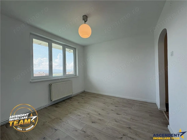 FILM Tur 3D! Apartament cu 2 camere, decomandat, Simeria, Sfantu Gheorghe — fotografia 1