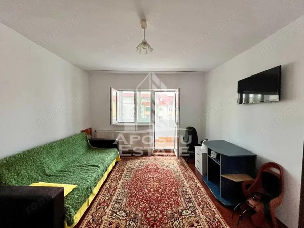 Apartament cu 2 camere,decomandat, centrala proprie, Plavat 2 — fotografia 1