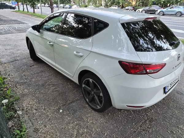 SEAT Leon 2014 — imagine 2