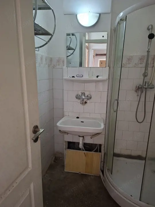 Apartament cu 4 camere, 86 mp,zona 1 Mai - Parcul Nicolae Romanesc — fotografia 3
