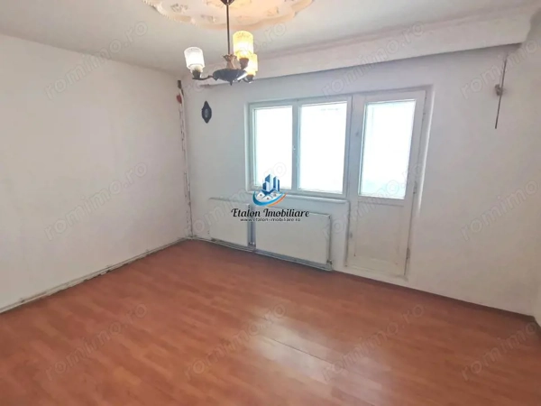 Apartament 2 camere, parter, ideal spatiu comercial, Scoala 10 Precista — fotografia 1