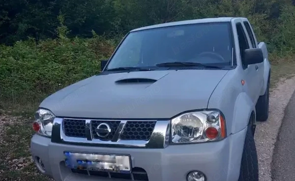 NISSAN Navara