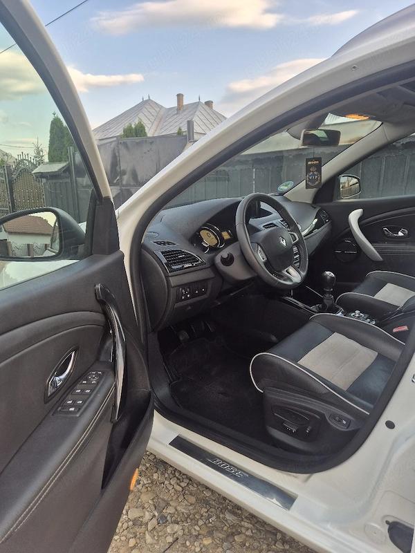 RENAULT Megane 2013 — imagine 9