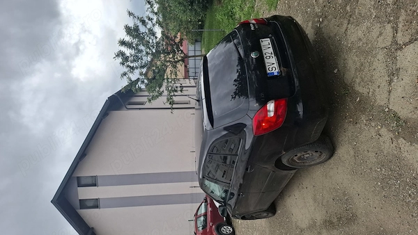 SKODA Fabia 2012 — imagine 2