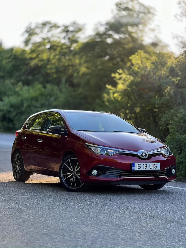 TOYOTA Auris 2018 — imagine 3