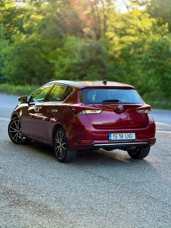 TOYOTA Auris 2018 — imagine 6