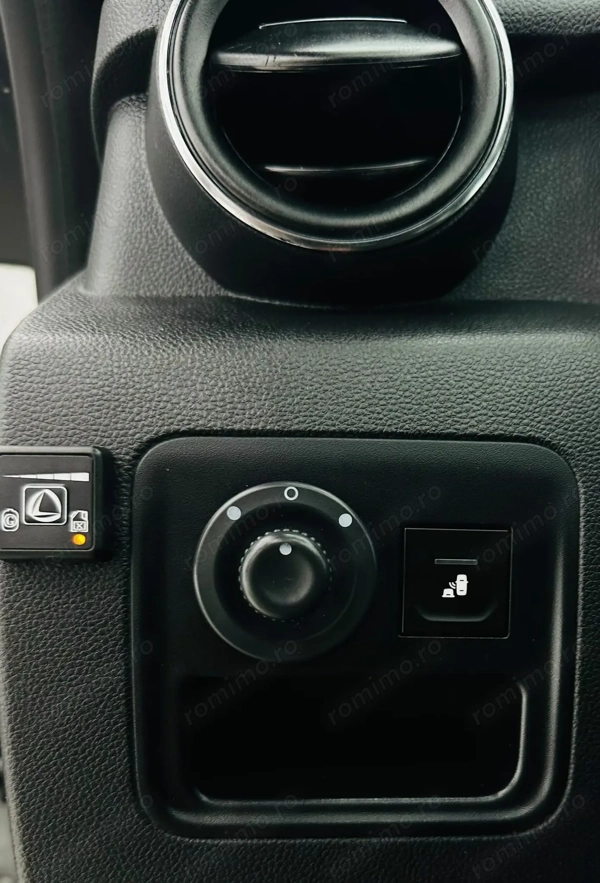 DACIA Duster 2018 — imagine 12