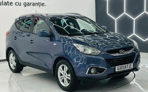 HYUNDAI ix35 2012 — imagine 2