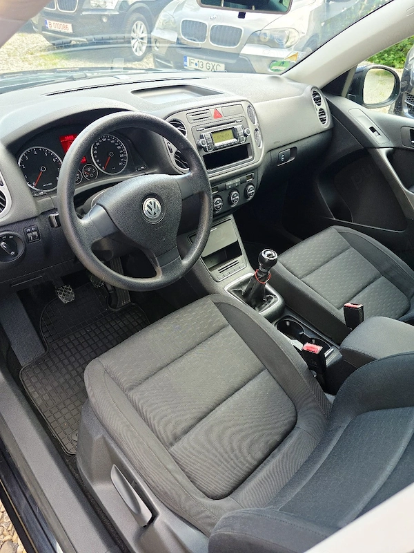 VOLKSWAGEN Tiguan 2009 — imagine 9