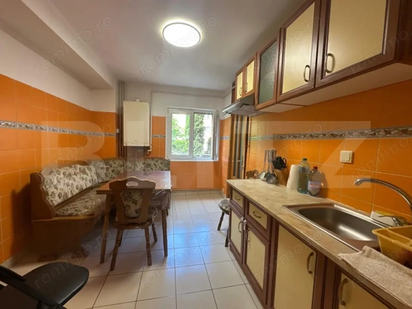 Apartament 4 camere, 100 mp, 2 parcări + 2 boxe, etaj 1, zona Noua - Brașov — fotografia 1