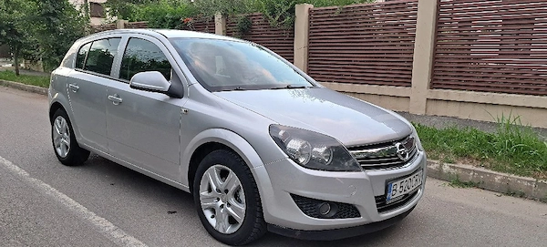 Opel Astra H - 2010 10 - 1.6 Benzina