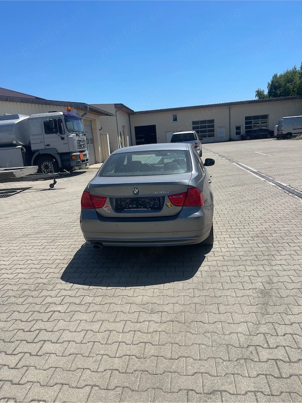 BMW 3 Series 2011 — imagine 3