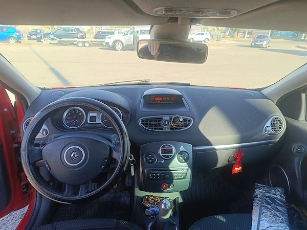 RENAULT Clio 2010 — imagine 5