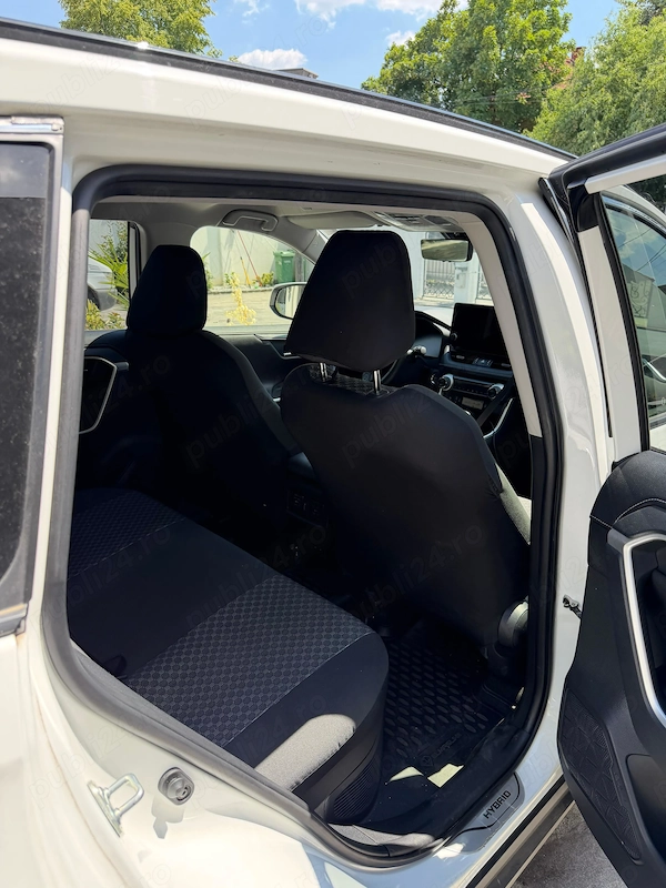 TOYOTA RAV4 2025 — imagine 10
