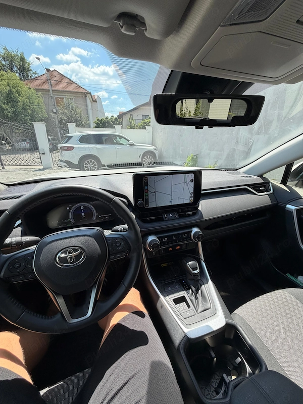 TOYOTA RAV4 2025 — imagine 8
