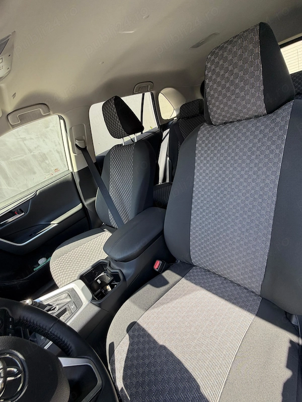 TOYOTA RAV4 2025 — imagine 11