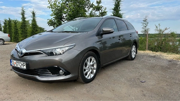 Toyota Auris Touring Sport Hybrid 1.8
