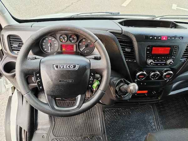 IVECO 35C 2018 — imagine 3