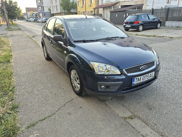 Ford Focus 1,6 i Benzină Anul 2006 Înmatriculat