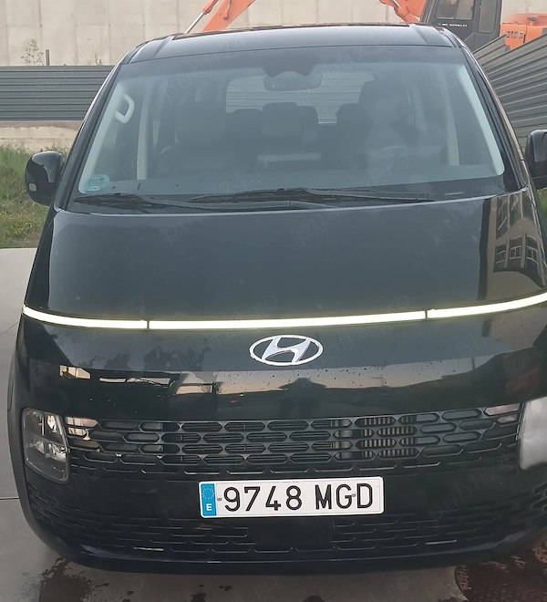 HYUNDAI H-1 2023
