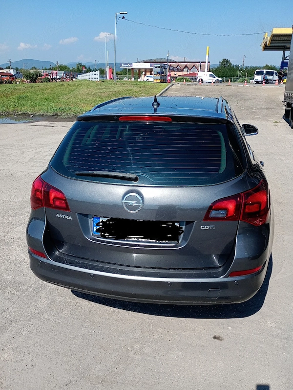 OPEL Astra 2011 — imagine 4