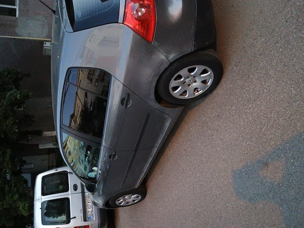 VOLKSWAGEN Golf 2006 — imagine 3