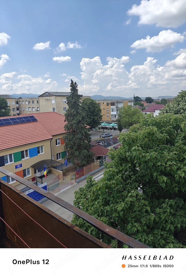 Apartament 2 camere Beiuș | Balcon generos | Vedere spre dealuri — fotografia 1