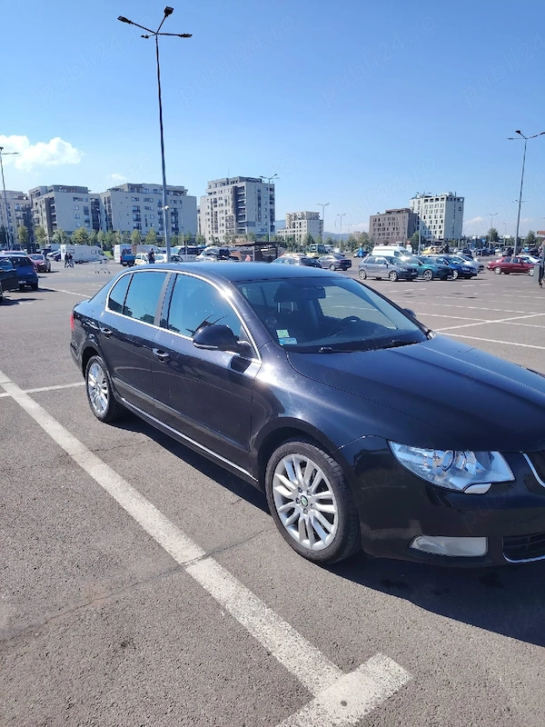 SKODA Superb 2012