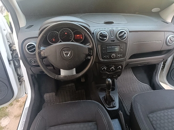 DACIA Lodgy 2015 — imagine 5