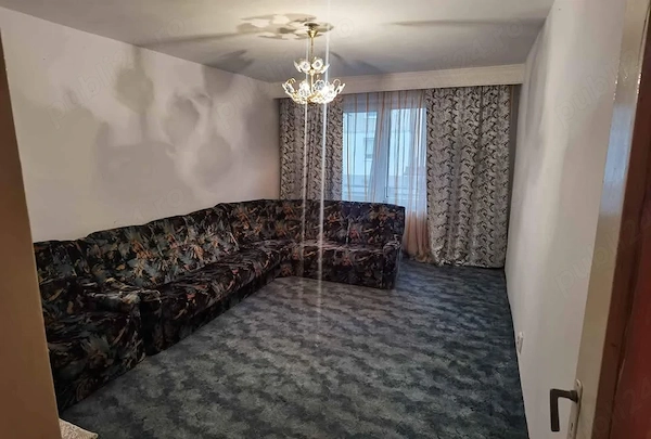 Vând apartament cu 3 camere în Unirii - Reghin - 64m pătrați utili — fotografia 1