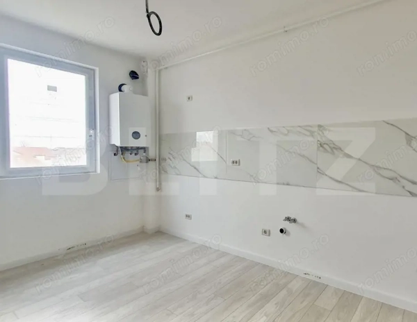 SUPER PRET!Apartament cu 3 camere + balcon, 1 loc de parcare, TVA INCLUS, Giroc — fotografia 3