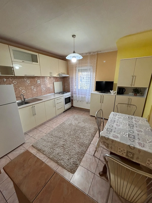 2 cam centrala proprie bloc izolat , Simion Barnutiu — fotografia 1