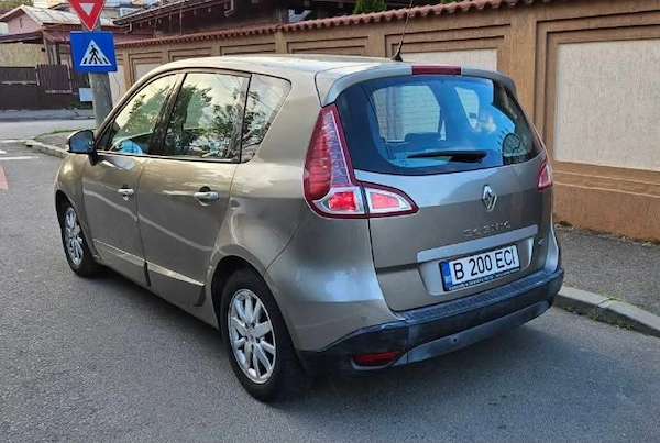 RENAULT Scenic 2010 — imagine 4