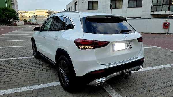 MERCEDES-BENZ GLA 2024 — imagine 3
