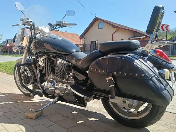 Honda VTX 1800 C cruiser întreținut impecabil