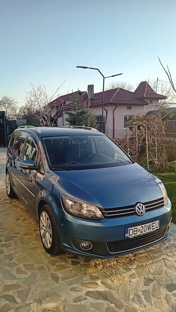 VOLKSWAGEN Touran 2015 — imagine 5