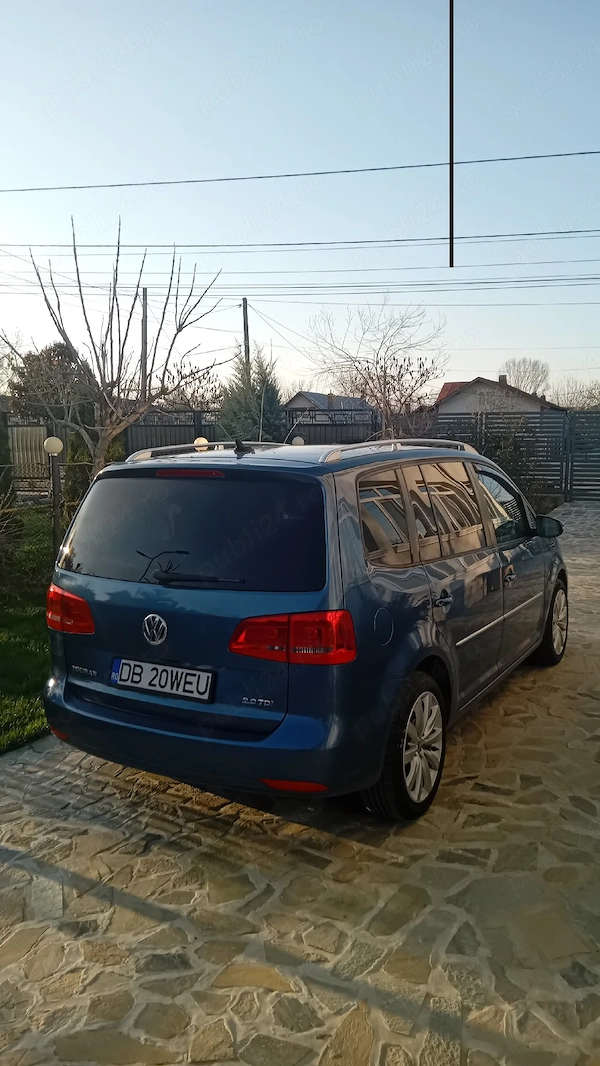 VOLKSWAGEN Touran 2015 — imagine 4