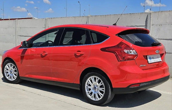 FORD Focus 2014 — imagine 4