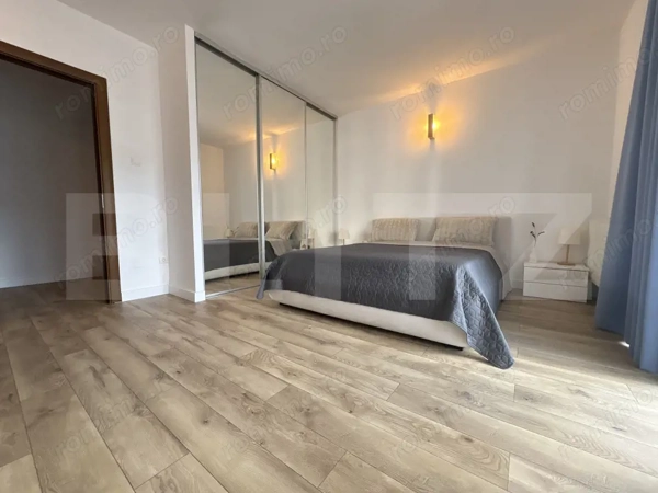Penthouse 5 camere, 160 mp, parcare, zona Buna ziua — fotografia 1