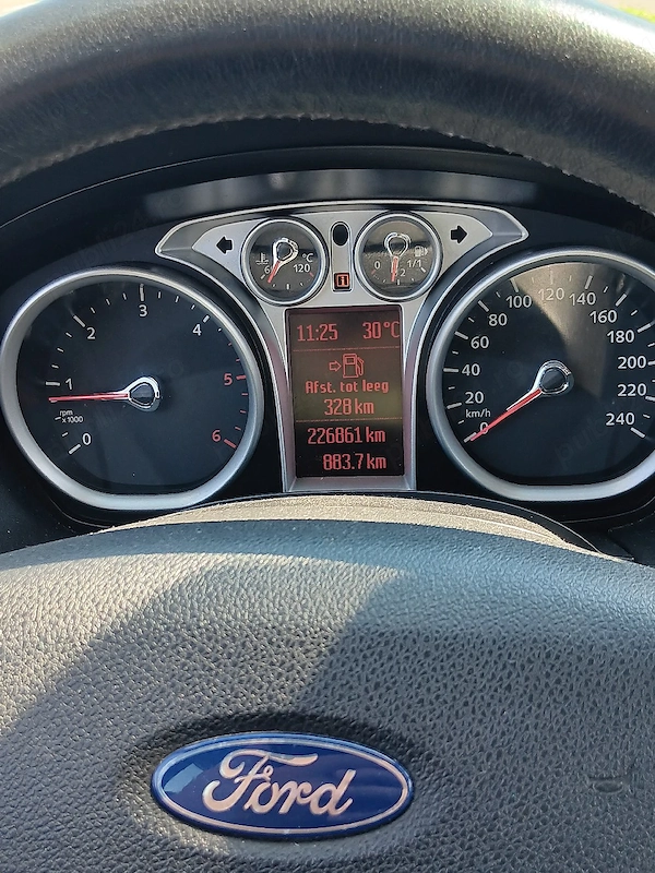 FORD Focus 2010 — imagine 2