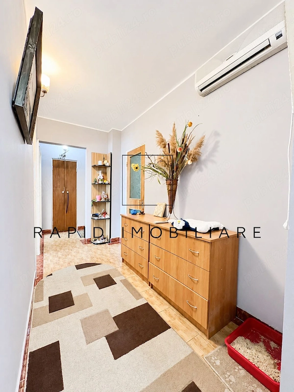 3 Camere - Decomandat - Micro 39 Piata - etaj 3 4 - Aprox. 70 mp - Orientare VEST — fotografia 1