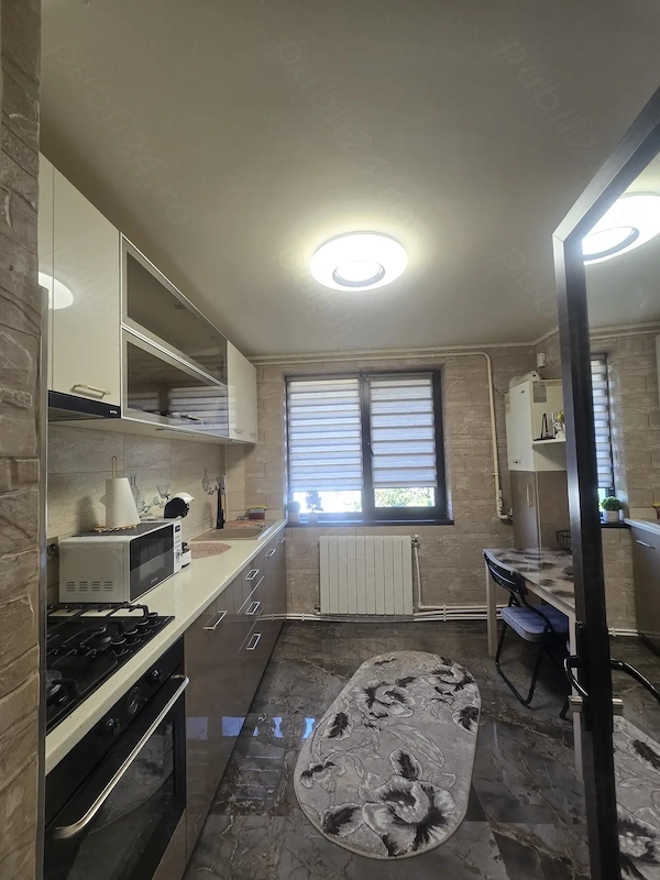 Vand apartament in rate — fotografia 1
