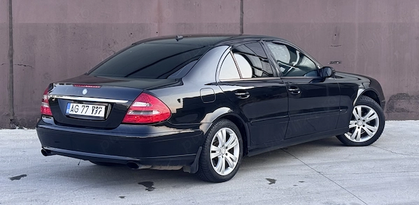 MERCEDES-BENZ E-Class 2009 — imagine 2