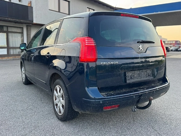 PEUGEOT 5008 2011 — imagine 5
