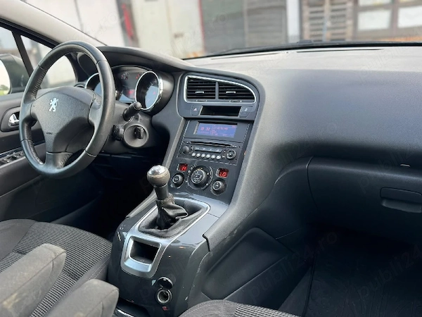 PEUGEOT 5008 2011 — imagine 3