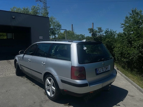 VOLKSWAGEN Passat 2003
