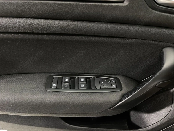 RENAULT Megane 2022 — imagine 17