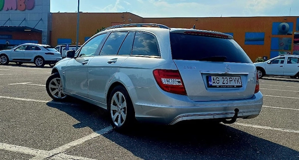 MERCEDES-BENZ C-Class 2011 — imagine 4