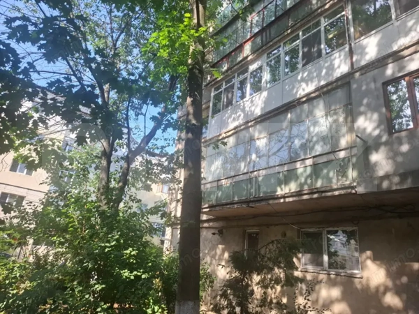 Apartament de vanzare, 50 mp, zona Gaești — fotografia 1